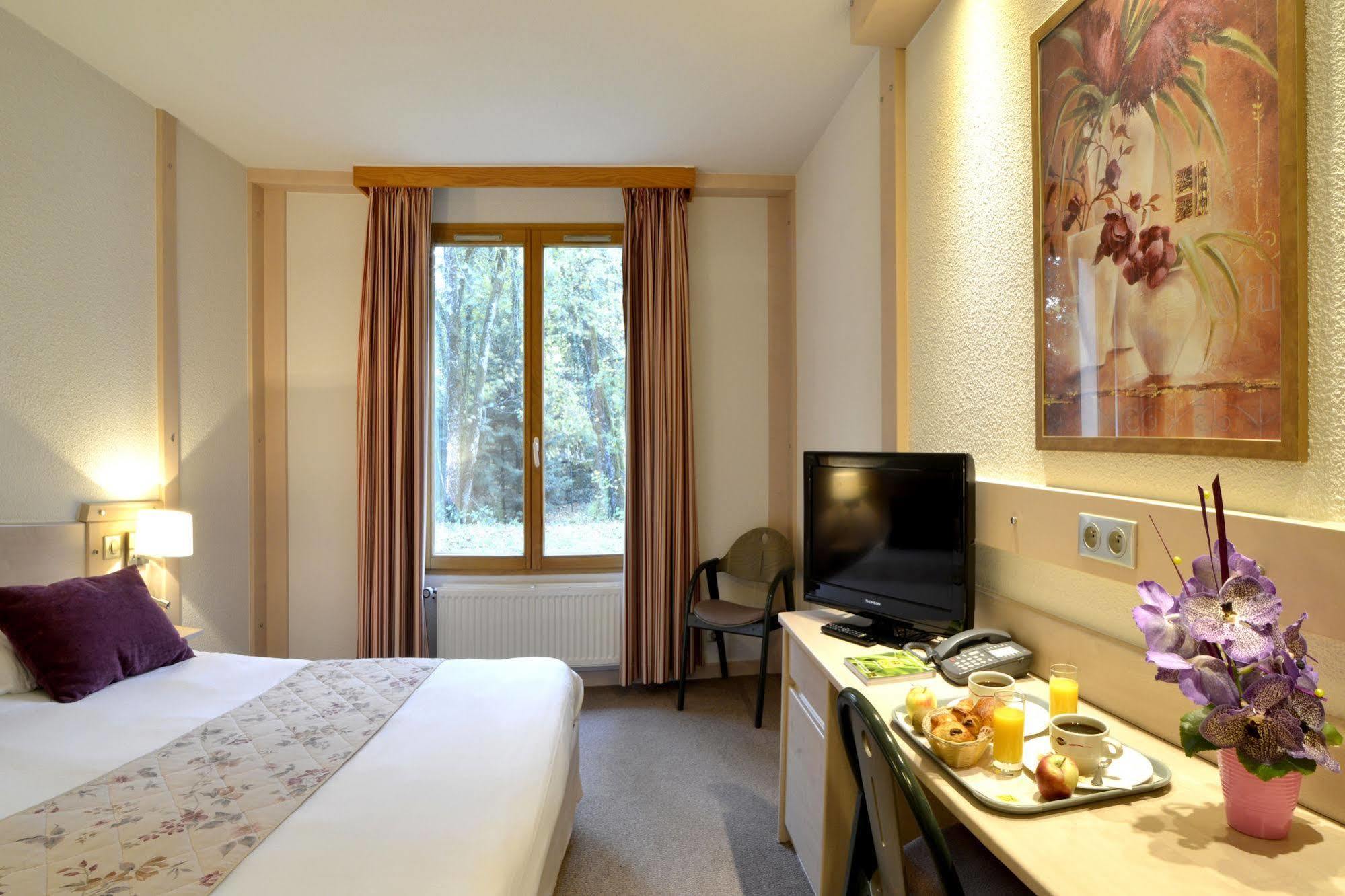 Le Bois Dormant-Hotel Restaurant & Spa Logis Hotel Champagnole Εξωτερικό φωτογραφία